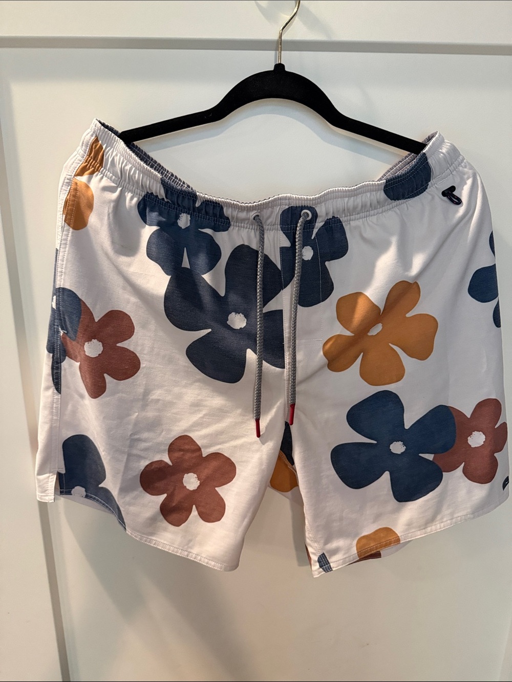 Women’s Floral Swim Bermudas - White with Navy & Rust Flowers